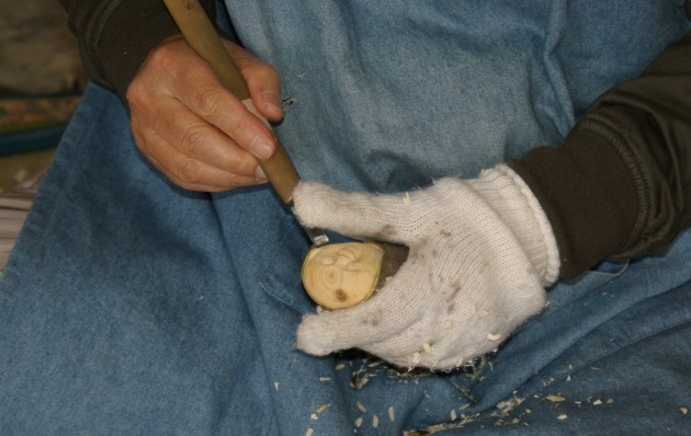  微笑仏を彫る　円空仏を彫る　仏像を彫る